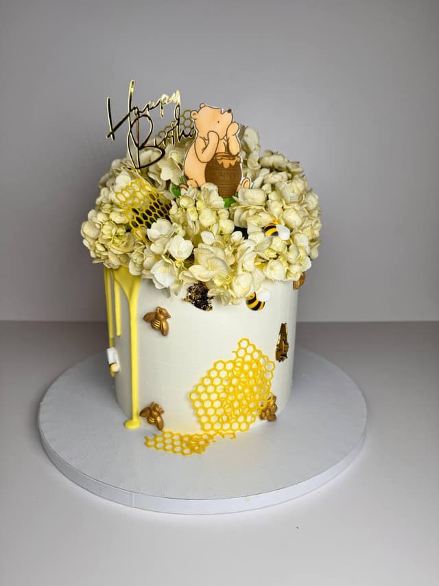 Winnie the Pooh cake