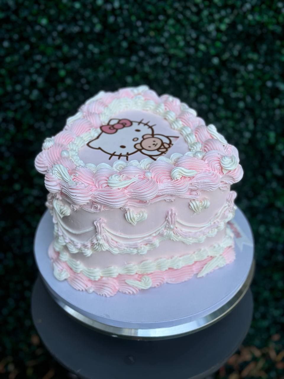 Hello kitty cake